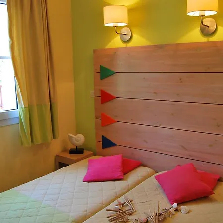Lagrange Grand Bleu - Le Village Des Aloes Holiday park 3*